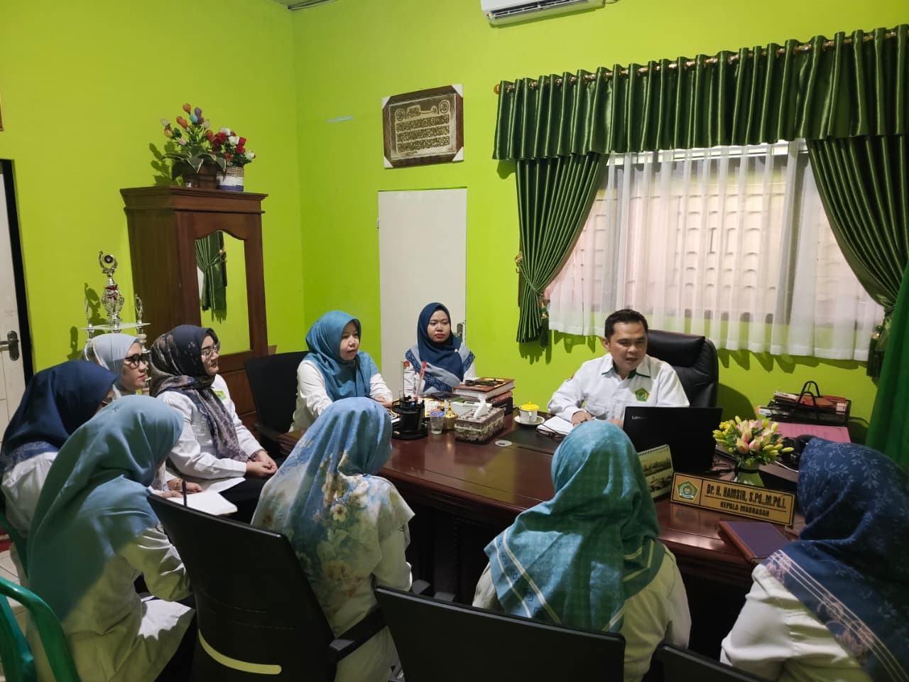 Kepala Madrasah Sosialisasikan Hasil Zoom Meeting OMI kepada Wakil Kepala dan Pembina Mata Pelajaran